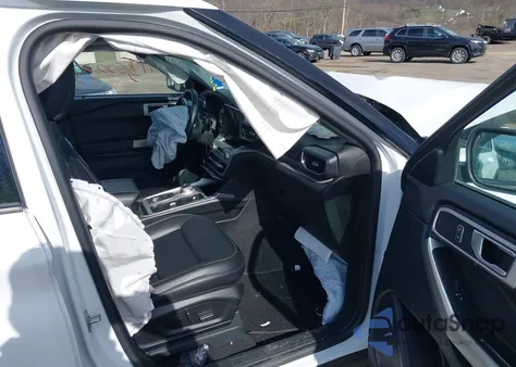 2023 Ford Explorer Xlt from USA, damaged, VIN 1FMSK8DH7PGA87300